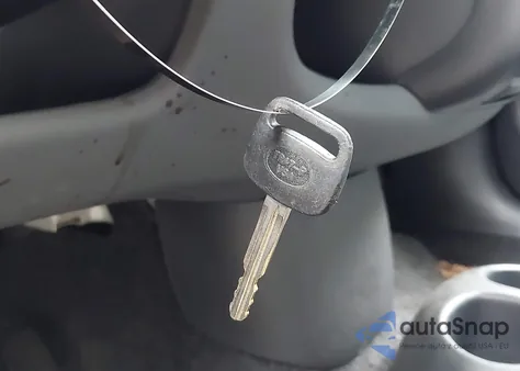 2005 Toyota Echo z USA, uszkodzony, nr VIN JTDBT123050369364